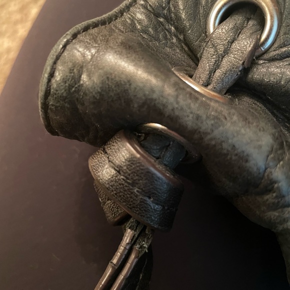 B Makowsky black leather handbag - Picture 10 of 10